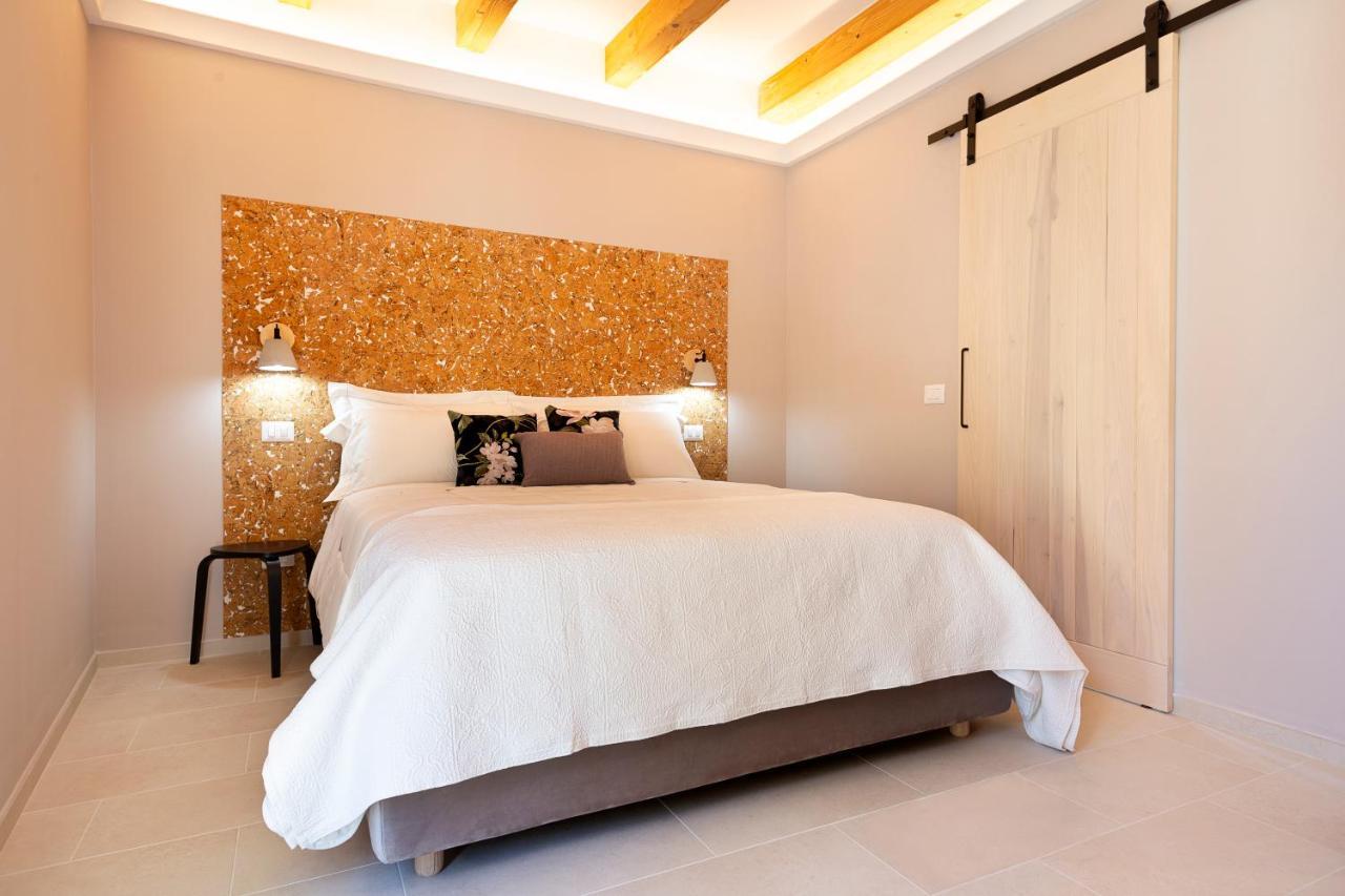 La Via Rooms And Terrace Olbia Eksteriør bilde