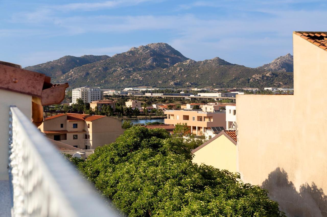 La Via Rooms And Terrace Olbia Eksteriør bilde