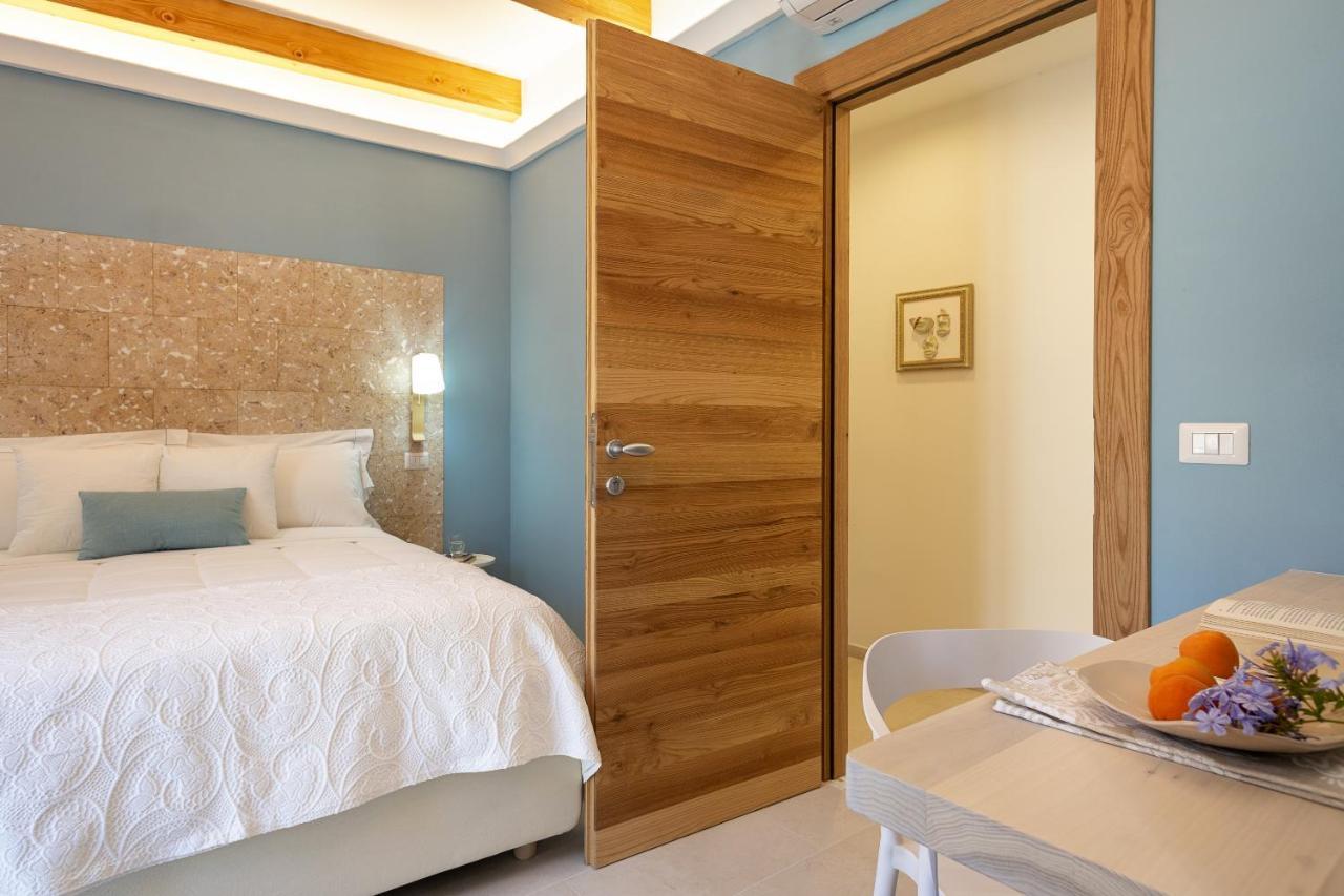 La Via Rooms And Terrace Olbia Eksteriør bilde