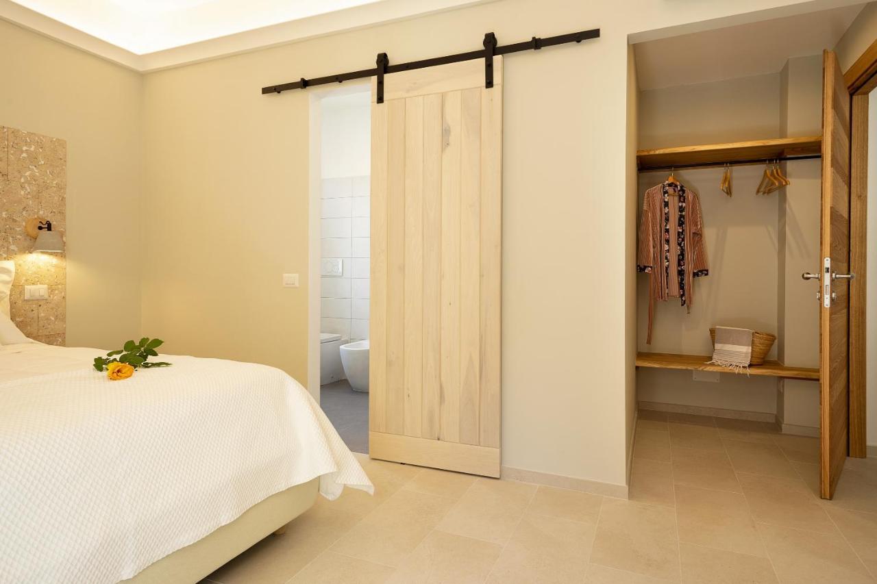 La Via Rooms And Terrace Olbia Eksteriør bilde